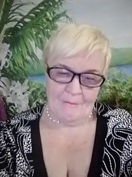 VioletSweet566 online show from December 4, 5:55 pm