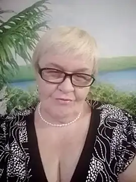 VioletSweet566 online show from January 15, 9:35 am