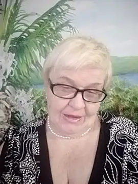 VioletSweet566 online show from January 18, 8:31 am