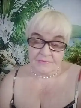 VioletSweet566 online show from February 1, 1:09 pm