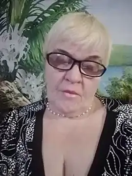 VioletSweet566 online show from February 3, 8:13 pm