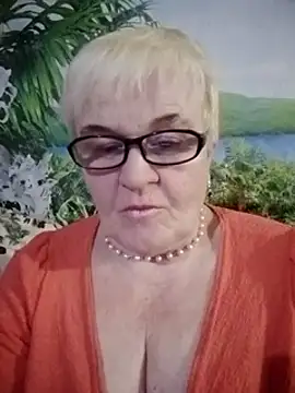 VioletSweet566 online show from February 6, 4:36 pm