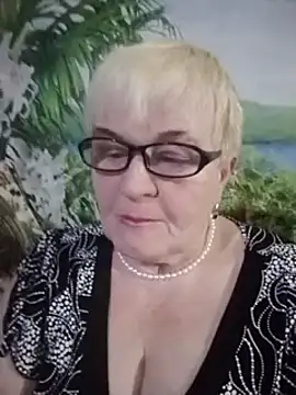 VioletSweet566 online show from February 7, 4:03 pm