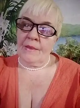 VioletSweet566 online show from February 12, 7:13 pm