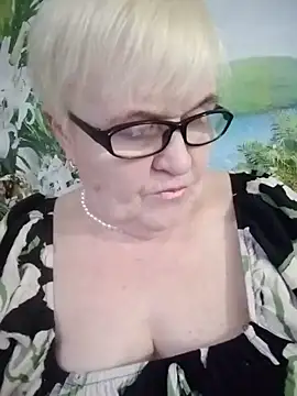 VioletSweet566 online show from February 22, 1:24 pm