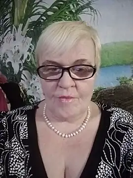 VioletSweet566 online show from March 5, 9:48 pm