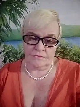 VioletSweet566 online show from March 9, 8:10 pm