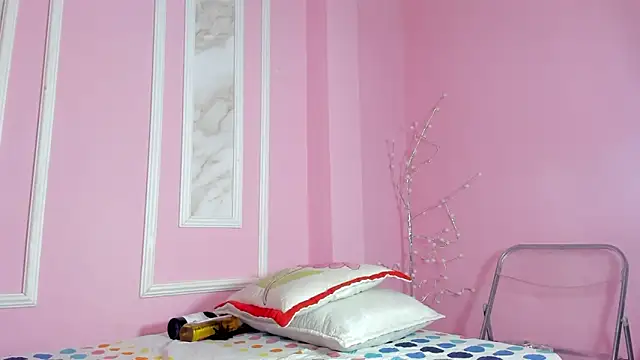 Antonellasmith00 online show from March 17, 1:18 pm