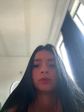 Laura fernandezII online show from February 22, 9:48 pm