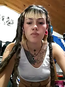 Snapshot of _sharlotte777 chatting on March 11, 7:36 pm  sharlotte777 online show from March 11, 7:36 pm