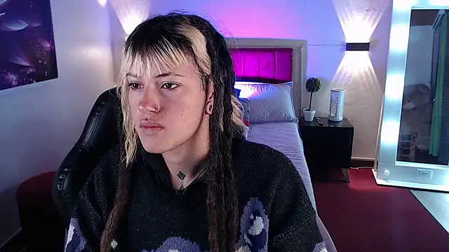 Snapshot of _sharlotte777 chatting on March 12, 1:08 pm  sharlotte777 online show from March 12, 1:08 pm