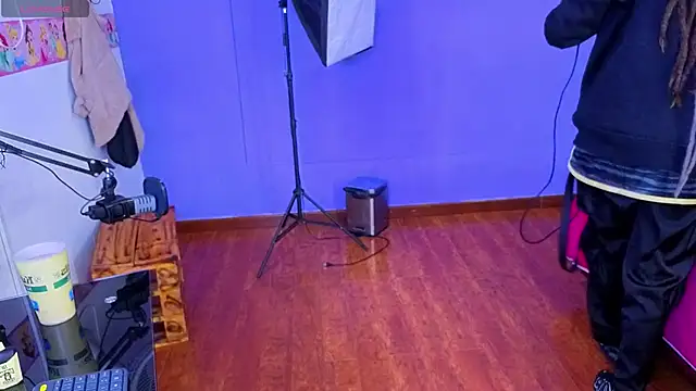 Snapshot of _sharlotte777 chatting on October 14, 1:56 pm  sharlotte777 online show from October 14, 1:56 pm