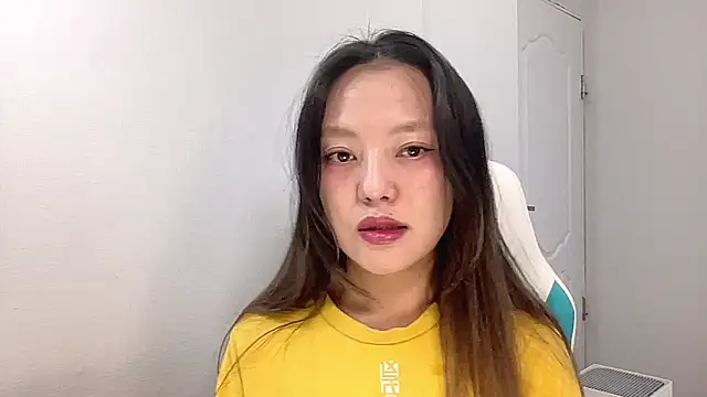 Risalynn online show from December 20, 3:36 am