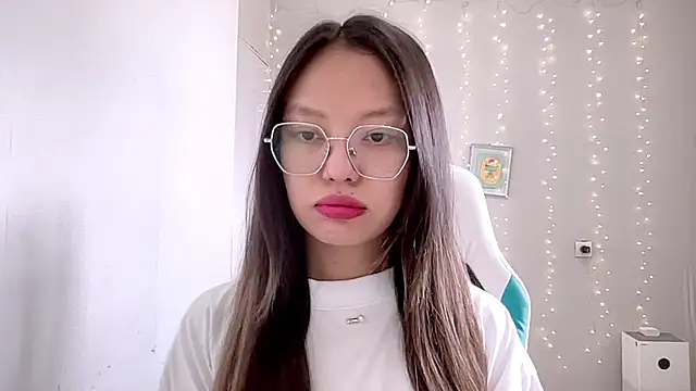 Risalynn online show from March 8, 4:45 am