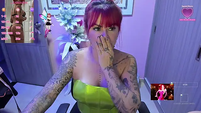 Snapshot of KAROL_MILF chatting on October 15, 12:55 am KAROL MILF online show from October 15, 12:55 am