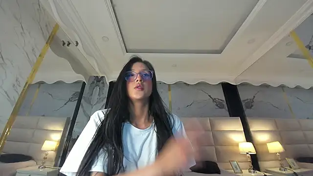 Princess Violett online show from September 11, 2:39 pm