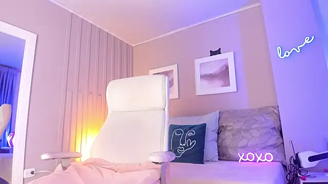 jess ox online show from March 22, 8:04 pm