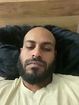 islandvybee55 online show from March 20, 2:11 pm