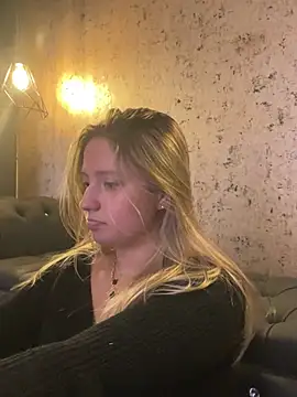 MiaPetit  online show from March 8, 4:50 pm