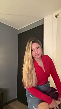 MiaPetit  online show from December 17, 8:04 pm