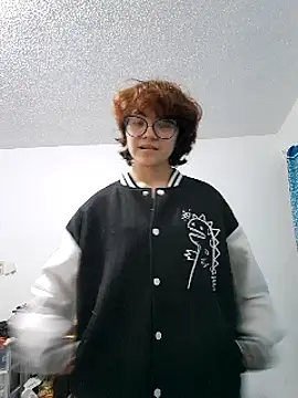 Snapshot of Bunny_honey18 chatting on February 1, 2:58 am Bunny honey18 online show from February 1, 2:58 am