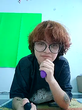 Snapshot of Bunny_honey18 chatting on February 23, 9:16 pm Bunny honey18 online show from February 23, 9:16 pm