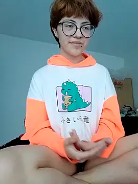 Snapshot of Bunny_honey18 chatting on March 22, 11:09 pm Bunny honey18 online show from March 22, 11:09 pm