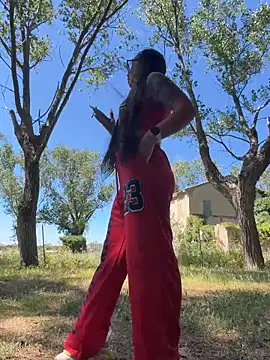 Snapshot of cicciolina chatting on June 3, 12:30 pm cicciolina online show from June 3, 12:30 pm