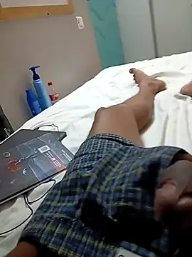 gym lover076 online show from January 28, 9:29 pm