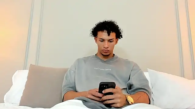 Dominick star online show from December 27, 4:26 am