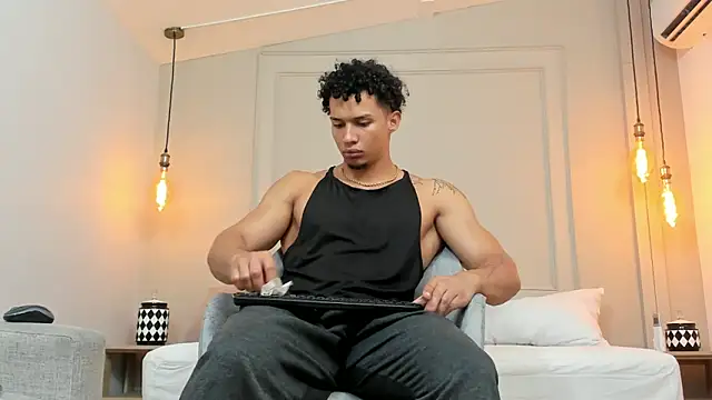 Dominick star online show from January 28, 9:30 am