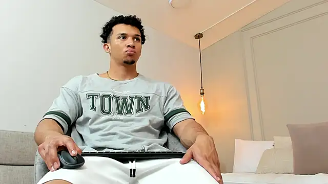 Dominick star online show from January 30, 9:36 am