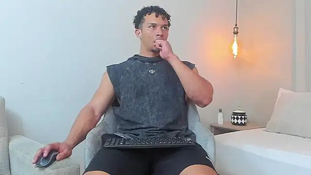 Dominick star online show from February 8, 4:03 am