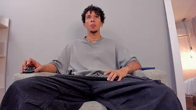 Dominick star online show from October 26, 3:56 am