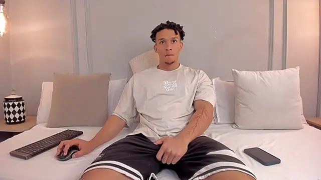 Dominick star online show from November 25, 3:50 am