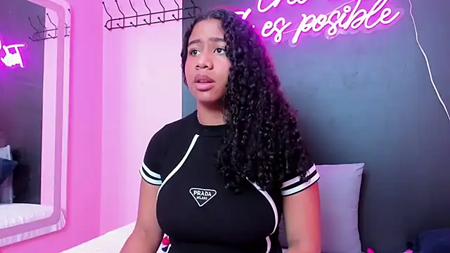 Sofi Fox  online show from March 5, 4:02 pm