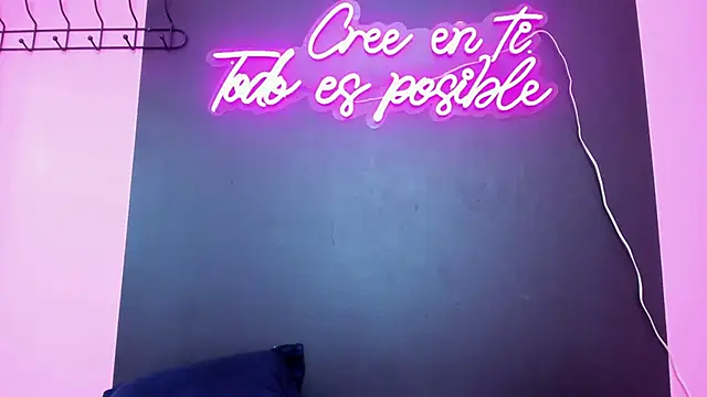 Snapshot of Sofi_Fox_ chatting on March 5, 7:06 pm Sofi Fox online show from March 5, 7:06 pm