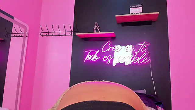 Snapshot of Sofi_Fox_ chatting on March 14, 1:13 pm Sofi Fox online show from March 14, 1:13 pm