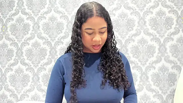 Snapshot of Sofi_Fox_ chatting on December 3, 7:45 pm Sofi Fox online show from December 3, 7:45 pm