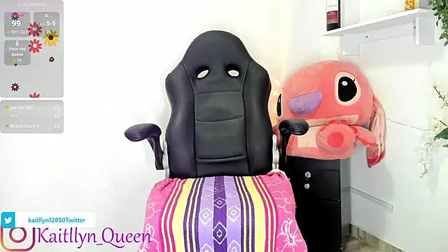 Snapshot of Kaitllyn_Queen chatting on December 13, 8:04 pm Kaitllyn Queen online show from December 13, 8:04 pm