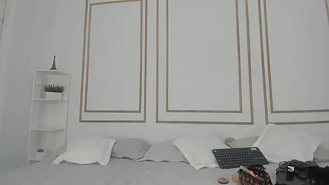 natalia aguirre1 online show from February 18, 12:49 pm