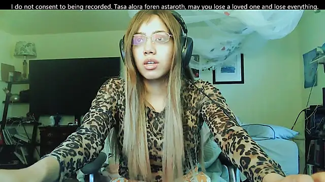 Snapshot of PolinaLoveX chatting on February 25, 7:36 pm PolinaLoveX online show from February 25, 7:36 pm