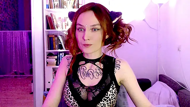 mischellemeow13 online show from February 7, 1:04 am