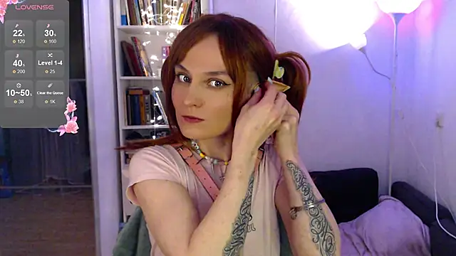 mischellemeow13 online show from February 16, 7:38 pm