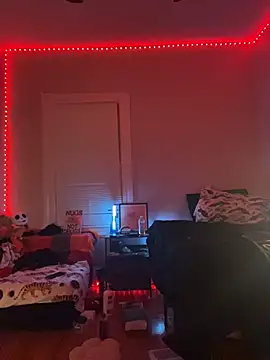 Snapshot of loveluna8 chatting on November 16, 10:10 am loveluna8 online show from November 16, 10:10 am