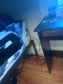 loveluna8 online show from April 18, 1:48 pm