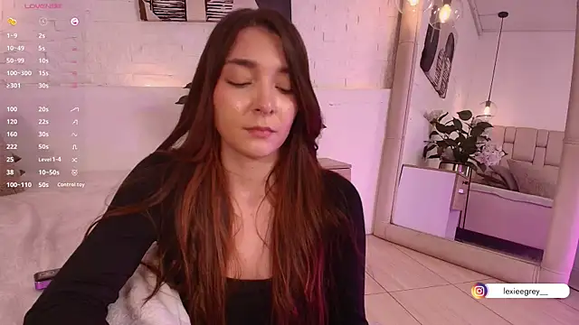 lexiee grey  online show from March 21, 3:46 pm