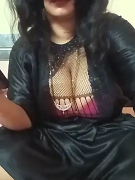 Snapshot of MONA_DARLING31 chatting on June 19, 5:23 am MONA DARLING31 online show from June 19, 5:23 am