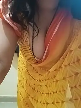 Snapshot of MONA_DARLING31 chatting on July 23, 5:49 am MONA DARLING31 online show from July 23, 5:49 am