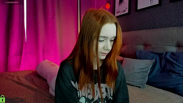 Lesi Moonie01 online show from March 29, 9:31 am